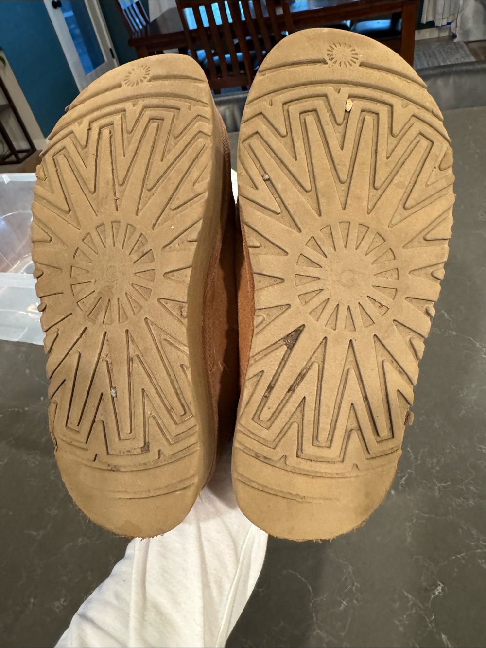 UGG Women’s Tasman Platforms size 6 - Picture 3 of 5